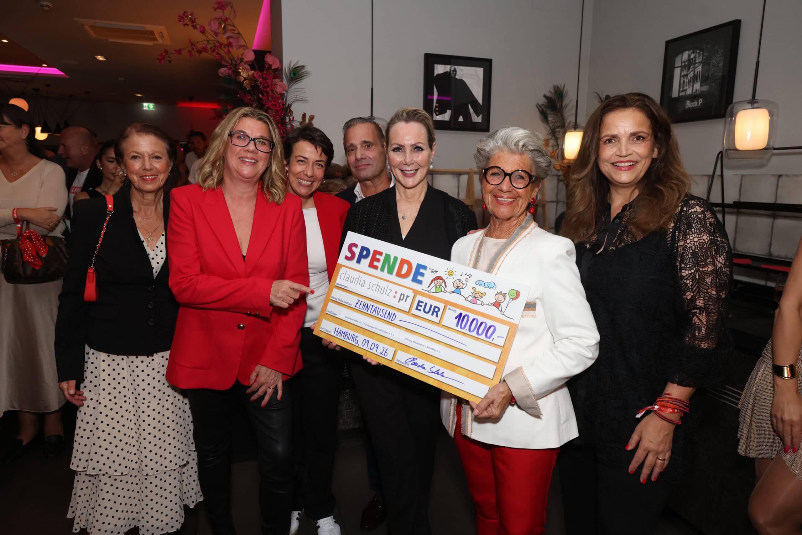 25 Jahre Claudia Schulz PR: 10.000 Euro für Hamburger Kinderprojekte