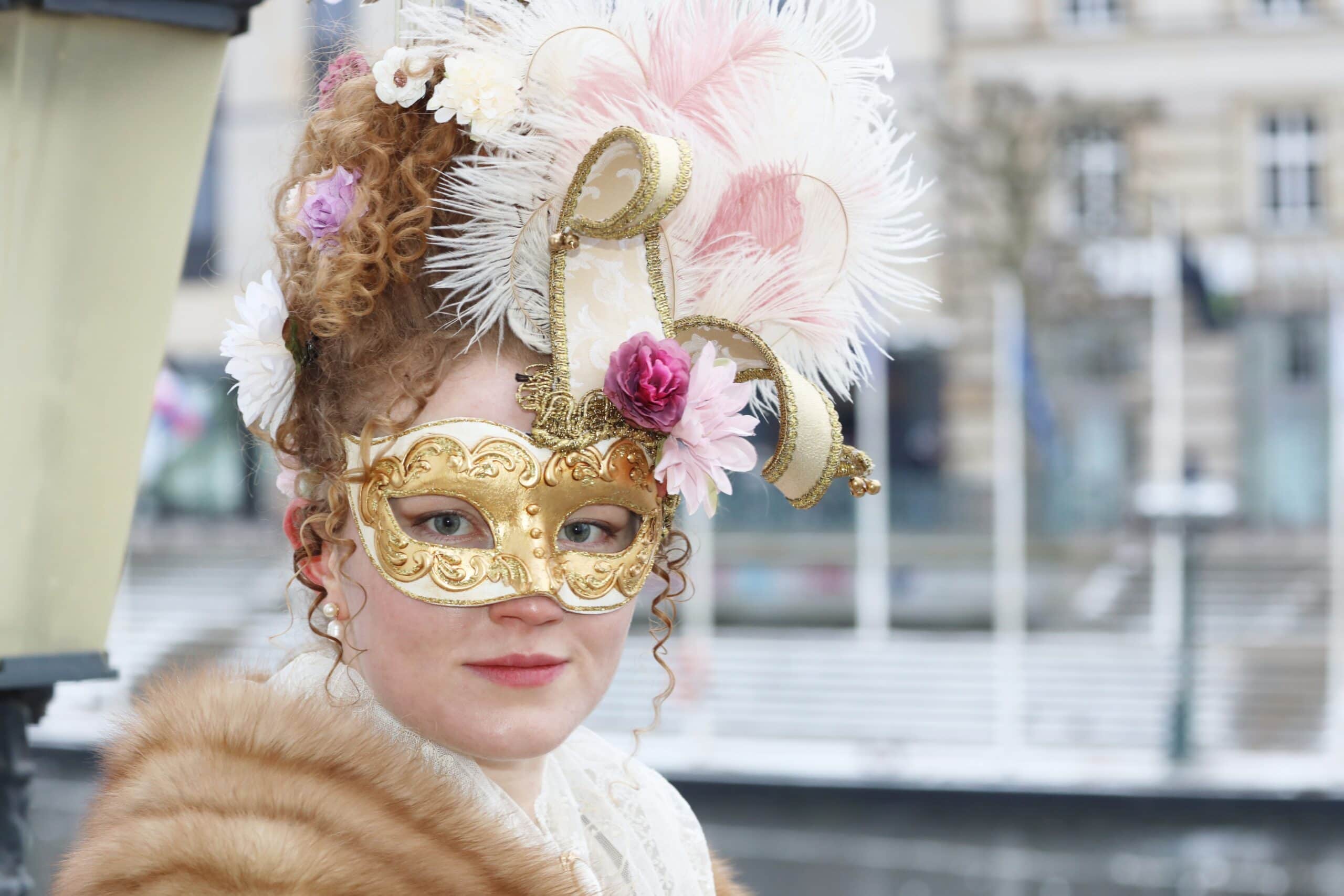 Maskenzauber an der Alster: Hamburg im Bann venezianischer Eleganz