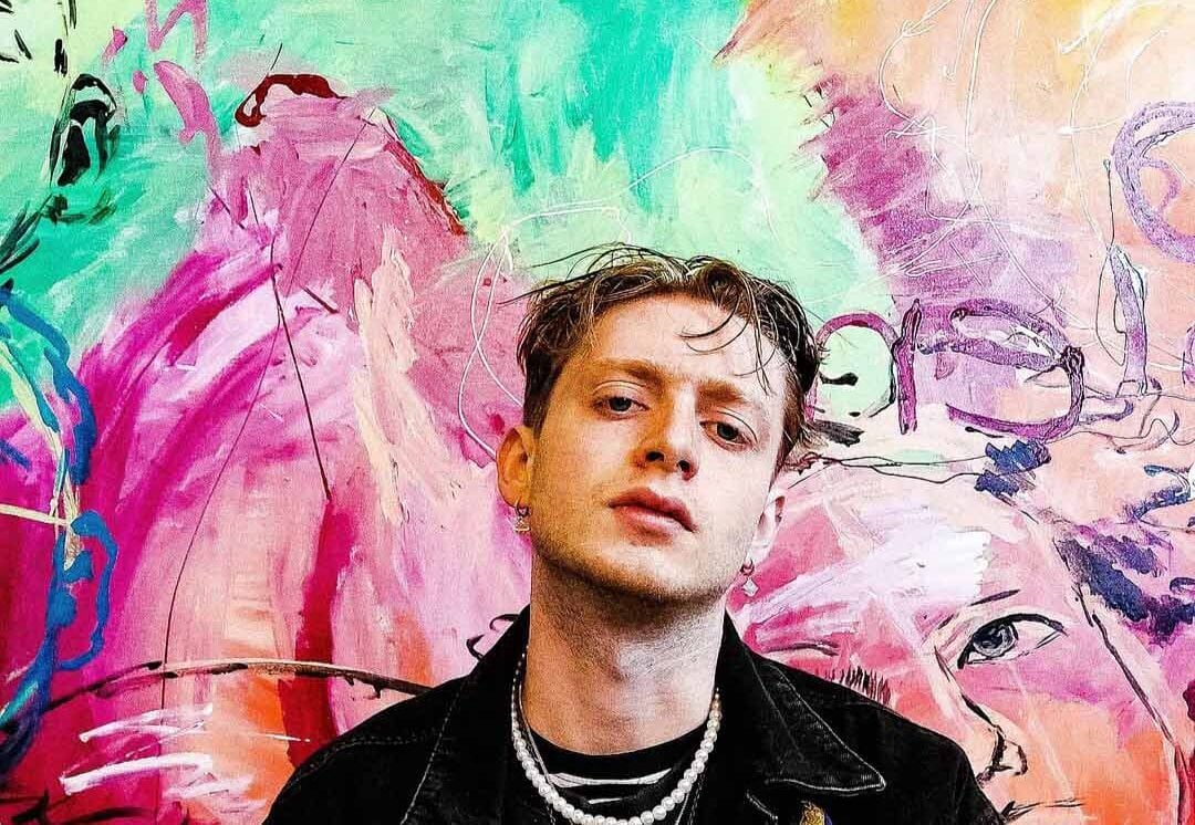 Felix Martin: Der Junge Künstler, der Helden zum Leben erweckt