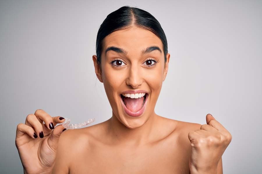 Wie Aligner das Aussehen und das Selbstwertgefühl verändern