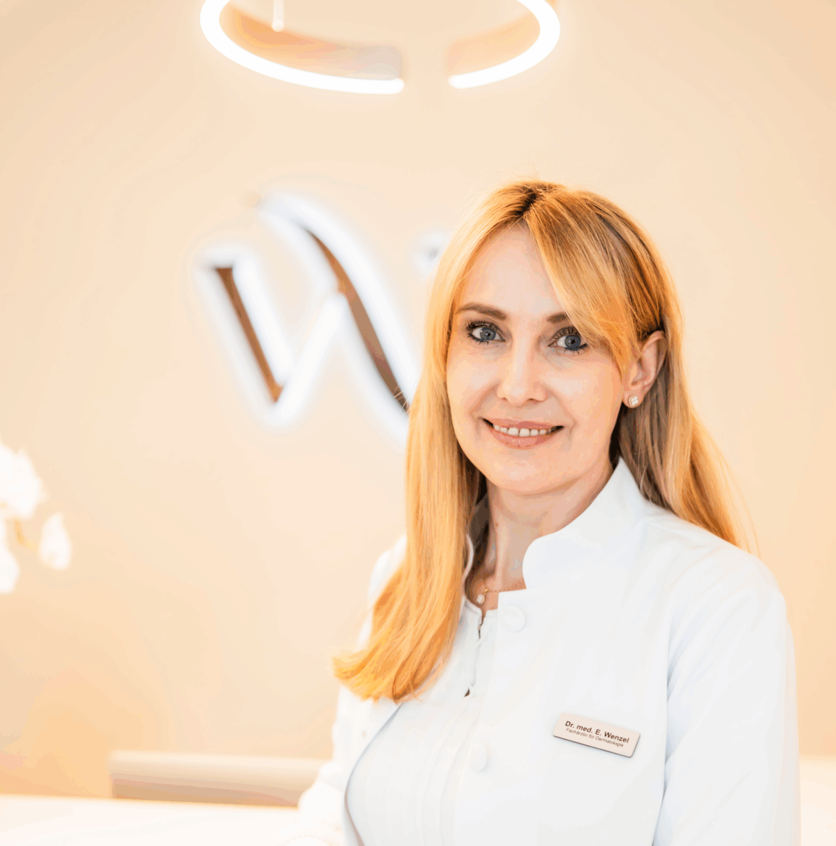 Haut ist Biografie: Wie sich Ausstrahlung ab 40 verändert – und wie man sie erhält.