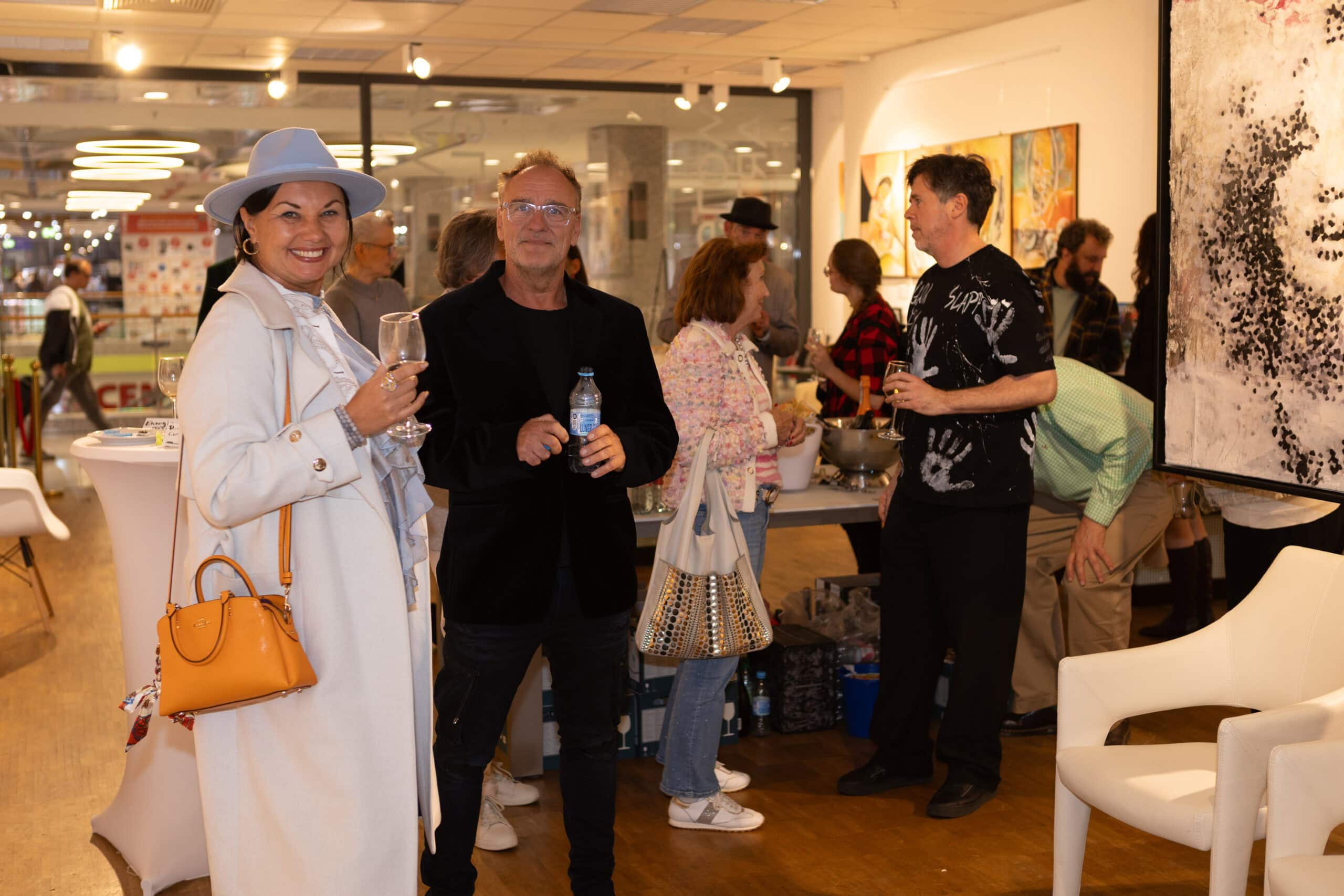 „Was sichtbar wird“: Über 100 Gäste bei der Vernissage in Laatzen