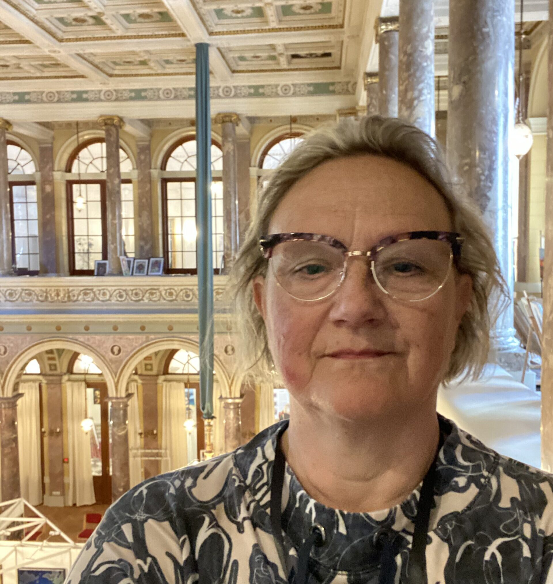 Regina Reichenbach Kraftlinien – Vom Schwarz zur Farbe