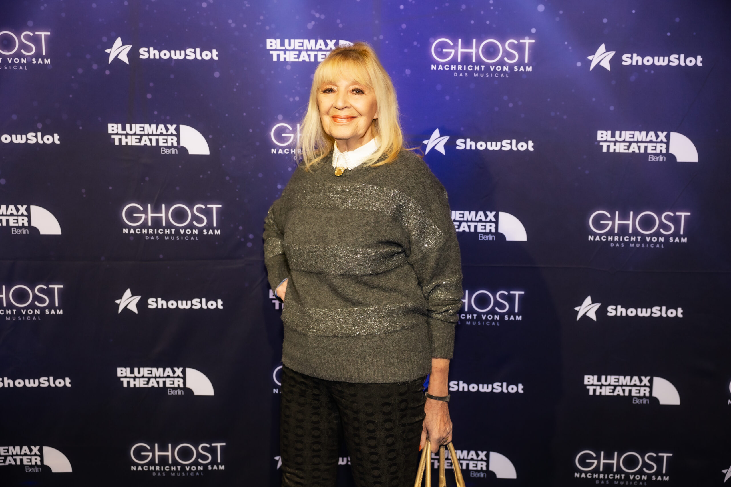 Cindy Berger bei der Ghost Premiere im BlueMax Theater Berlin – Foto: Nico Mosa