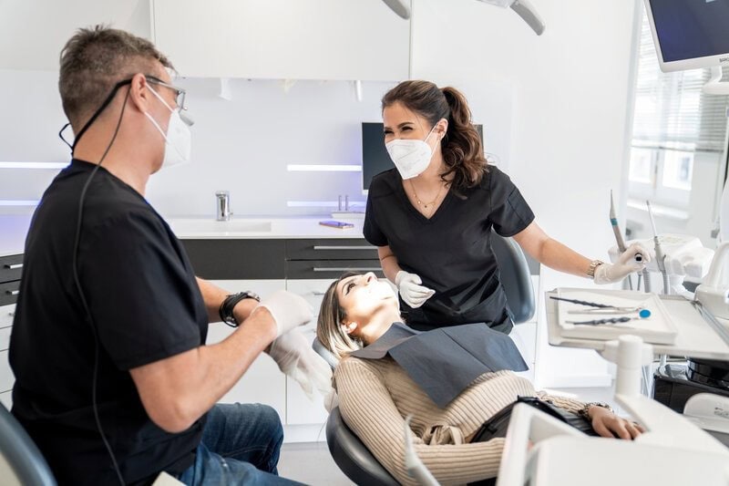 Veneers bei Dr. Gahmlich: Das nächste Kapitel in der ästhetischen Zahnmedizin