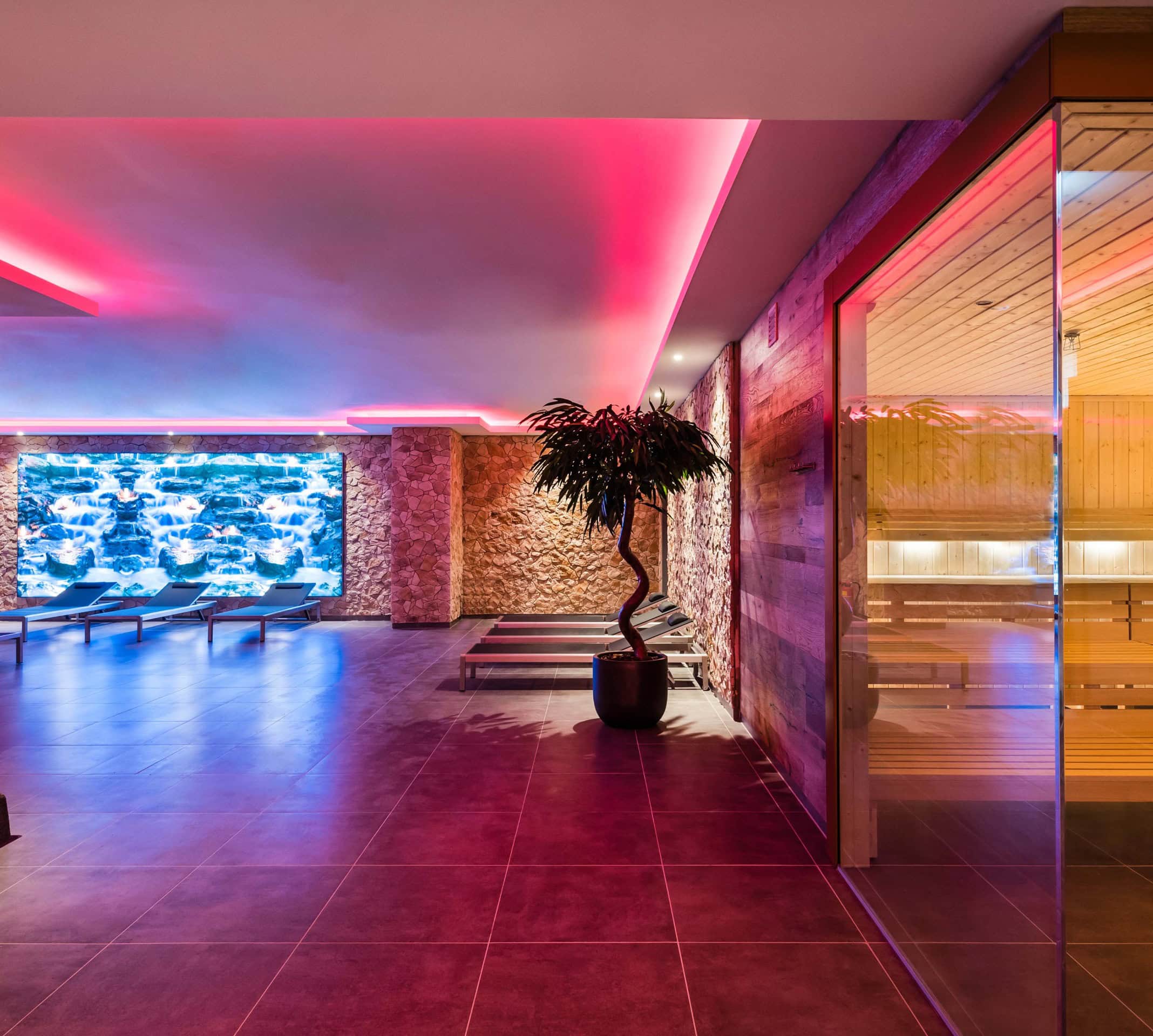 Luxus in Hamburg Wandsbek, Sports Club eröffnet neue Superfiliale