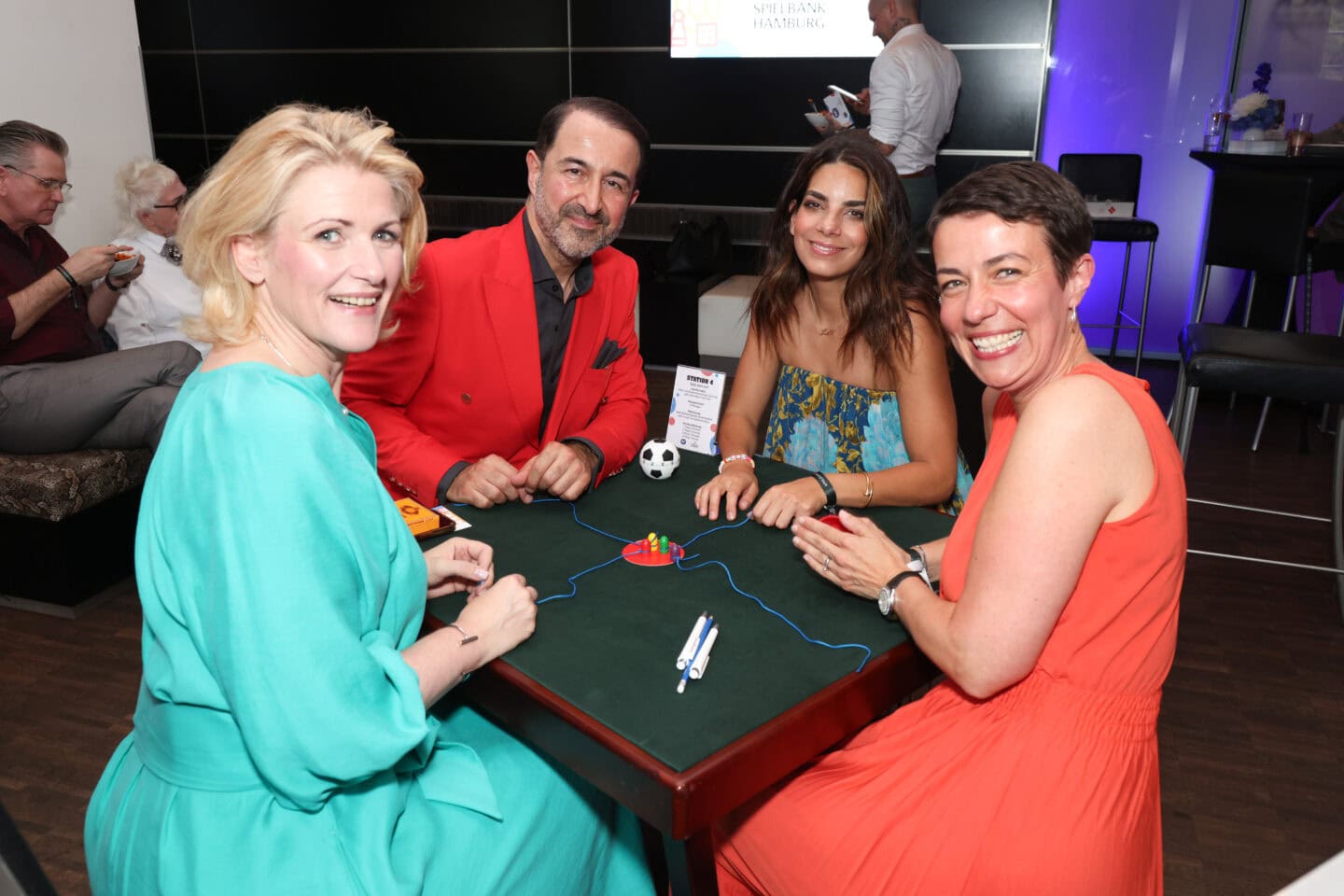 Spielen mit Herz: Charity-Abend im Casino bringt 25.000 Euro für Kinderprojekte
